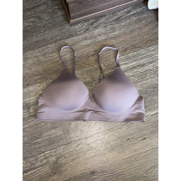 Maidenform 36 B Barely There Underwired T Shirt Bra - Picture 1 of 7